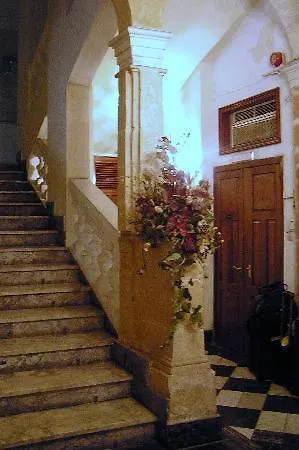 Castille Hotell 3*