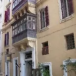 Castille מלון ואלטה