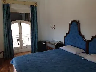 Castille Otel 3*