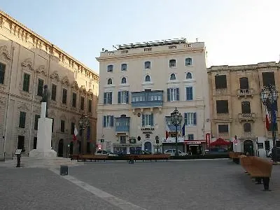מלון Castille 3*
